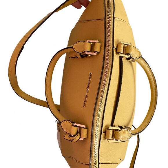 EUC Michael Kors Large Saffiano Leather Satchel - Picture 4 of 13